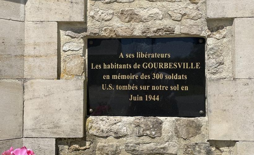 Monument 90è DI et 82è Airborne Zoom Plaque - Gourbesville 