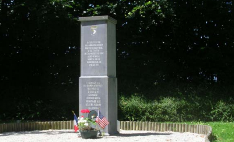 Hiesville Monument hôpital 101ème Airborne - Hiesville