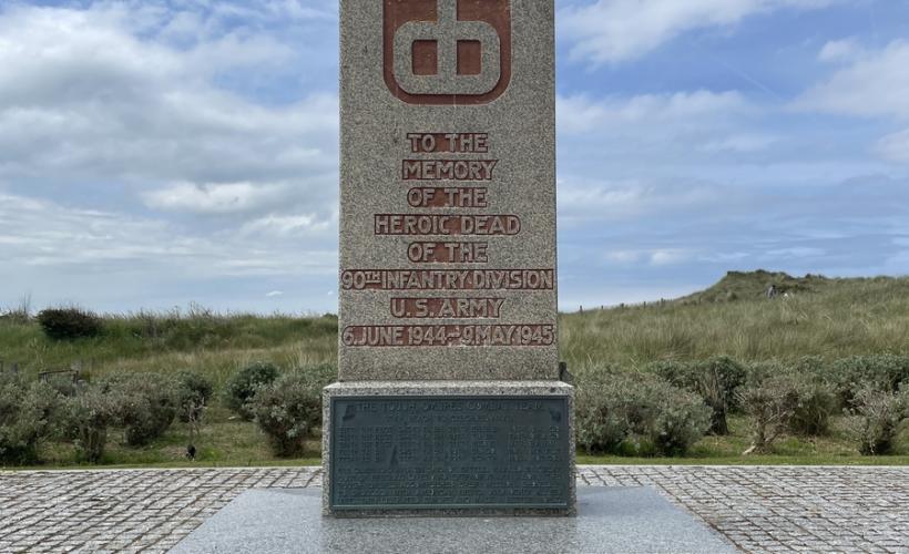 Monument 90 DI Dézoomer - SAINTE-MARIE-DU-MONDE