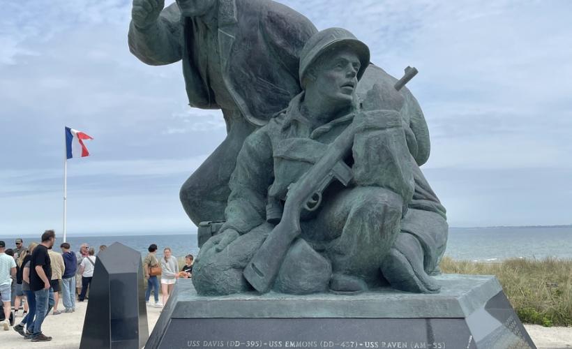 Monument US Navy 2 - SAINTE-MARIE-DU-MONT