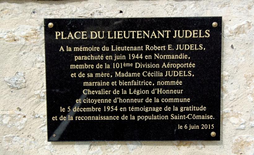 Plaque Lieutenant Judels_SAINT-CÔME-DU-MONT©OT Baie du Cotentin (1)
