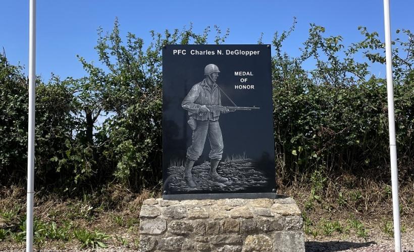 Monument Private De Glopper zoom - Amfreville