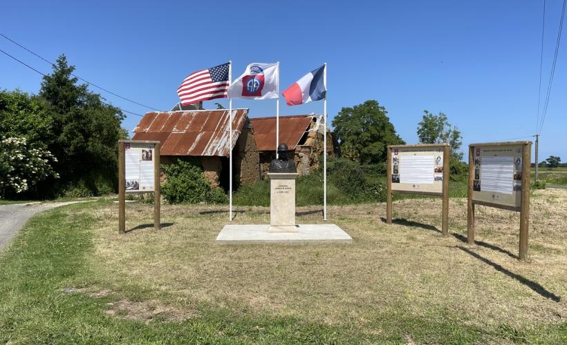 Monument GAVIN Dézoomer 2 - AMFREVILLE