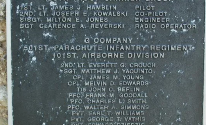 Plaque 435è Troop Carrier Group & 501è PIR