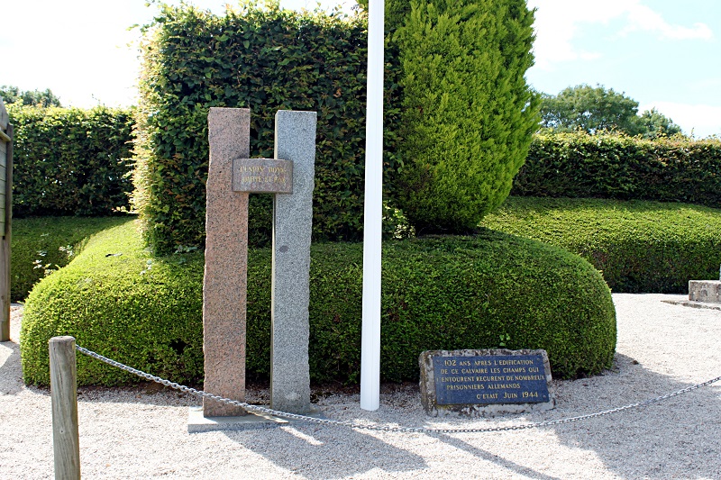 Monument de la Libération_Foucarville