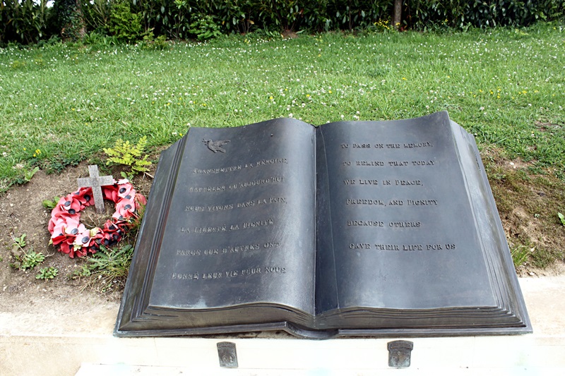 Stèle de la Mémoire_La Fière_Sainte Mère Eglise©OT Baie du Cotentin (1)