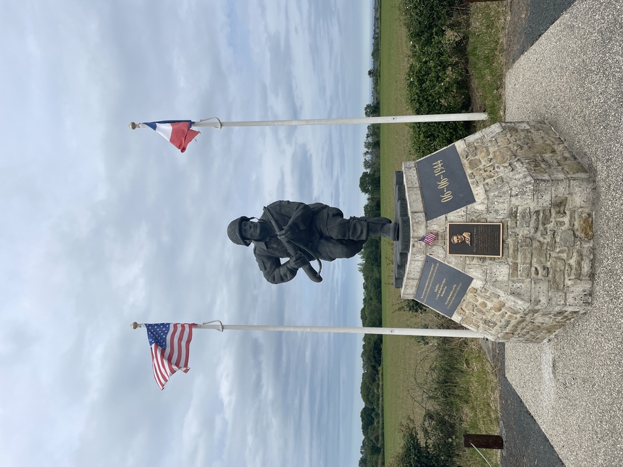Leadership monument - SAINTE-MARIE-DU-MONT