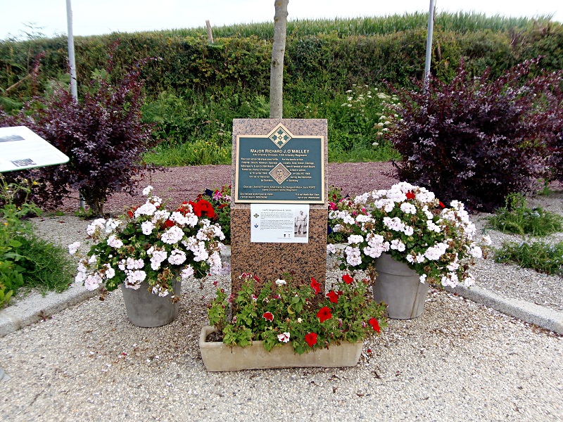 Stèle La Roserie_Sainteny©OT Baie du Cotentin  (3)