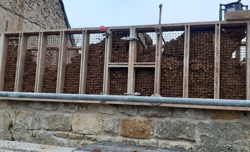 Chantier annexe 2024, bauge détail du coffrage