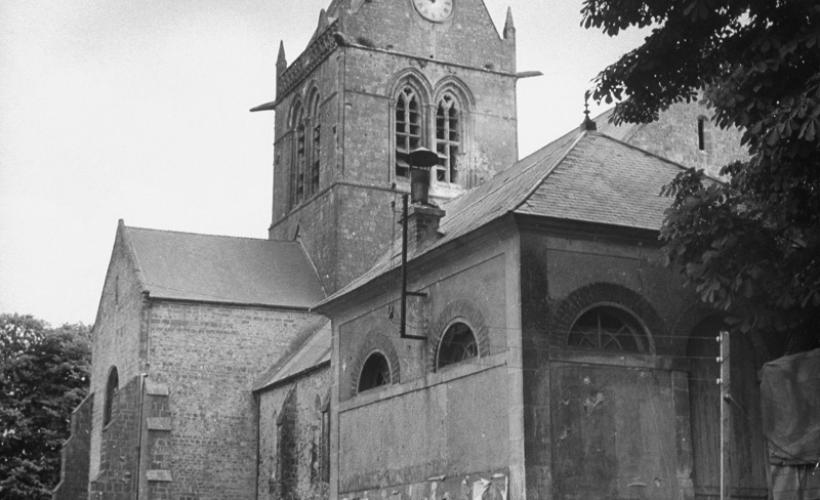 SME Church Paratroopers Flushing Sniper (Getty 50426778) - Time Life Pictures