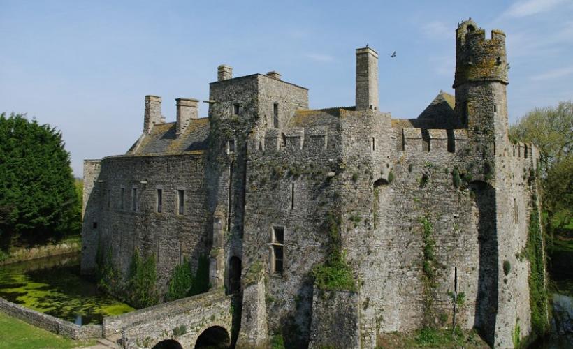 Pirou_Château-histoire-légende - Chateau Fort de Pirou