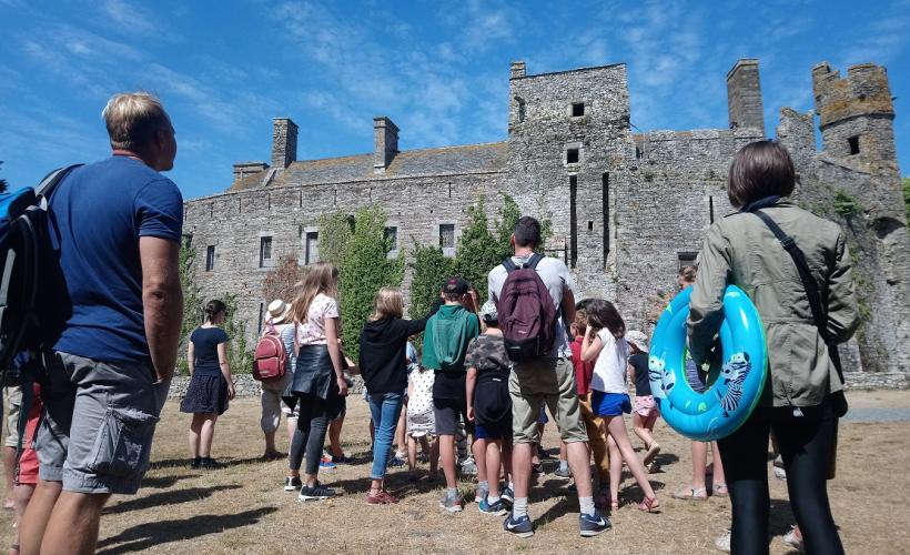 Pirou_Visite Pirou au Moyen-Age - margaux choquet 