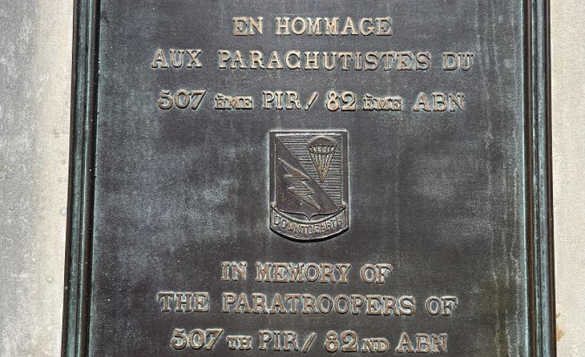 Plaque 507ème Zoomer - Amfreville