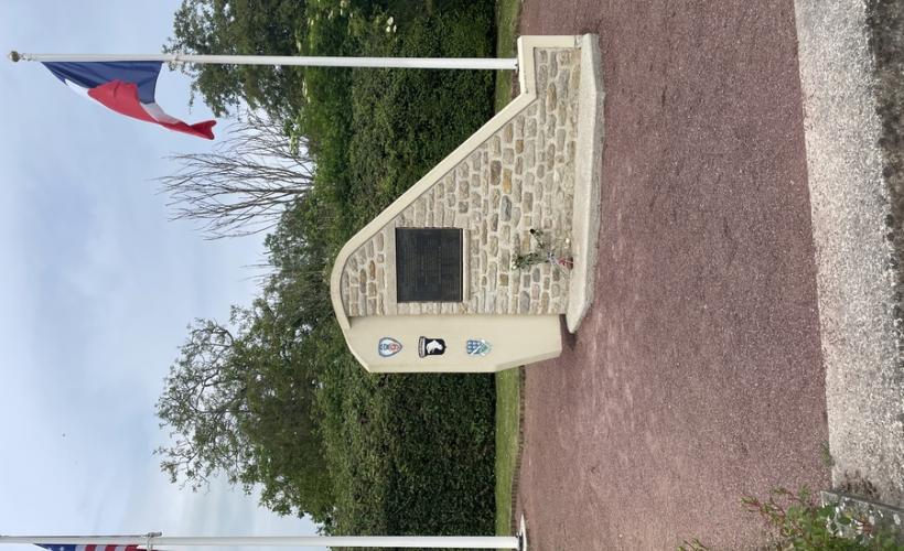 BAP Monument dézoom 2 - Beuzeville au Plain