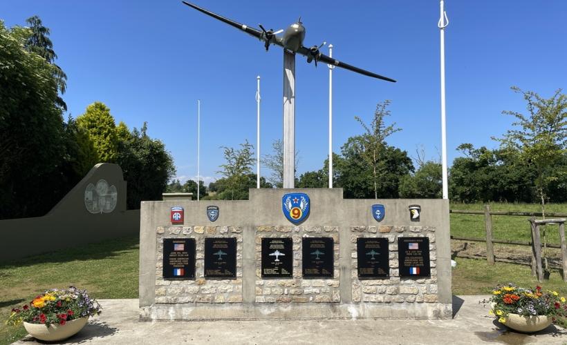 Mémorial C47 USAAF - PICAVILLE