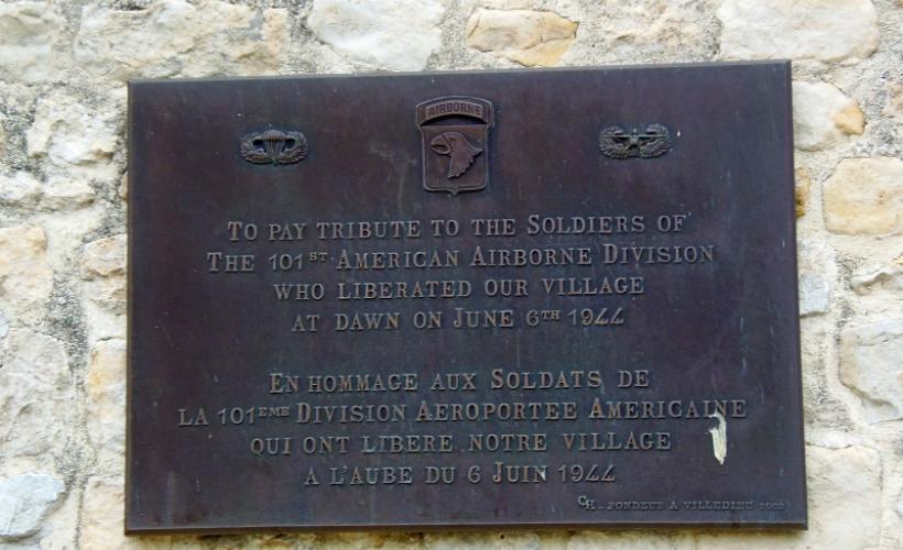 Plaque 101e airborne_Sainte Marie du Mont